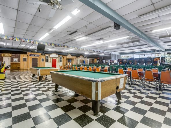 Highly Established Turn Key Pizza Planet-Video World in Selma, CA: 1900 Floral Ave, Selma, CA 93662